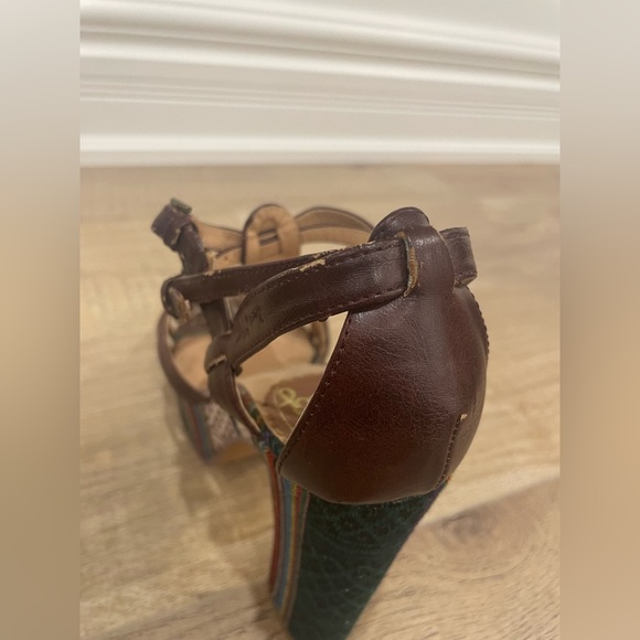 Cool Way platform leather cutout strappy aztec rainbow print sandal heels - 10 - Picture 8 of 9